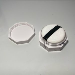 Plastic Powder Box Handheld Empty Loose Powder Pot With Sieve Puff with a mirror